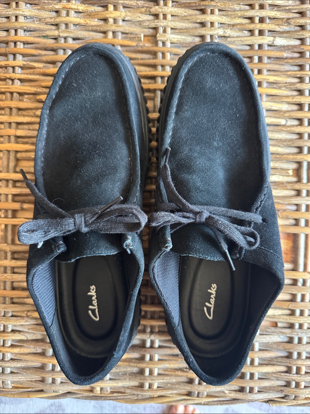 Clarks Men’s Black Suede Chukka Lace-Up Boots